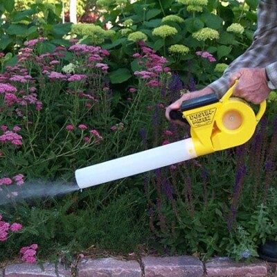 Dustin Mizer Garden Duster 1