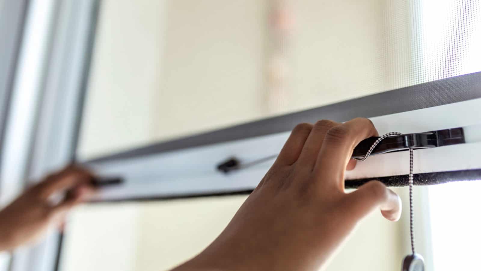 Hand closing windows