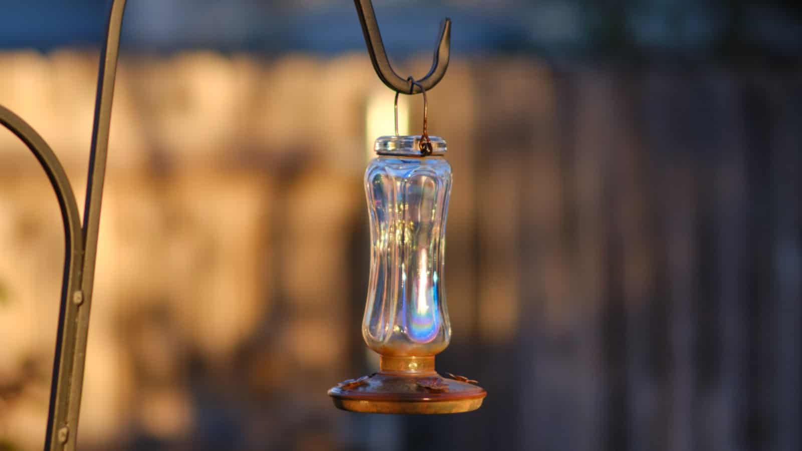 Vintage-styled hummingbird feeder